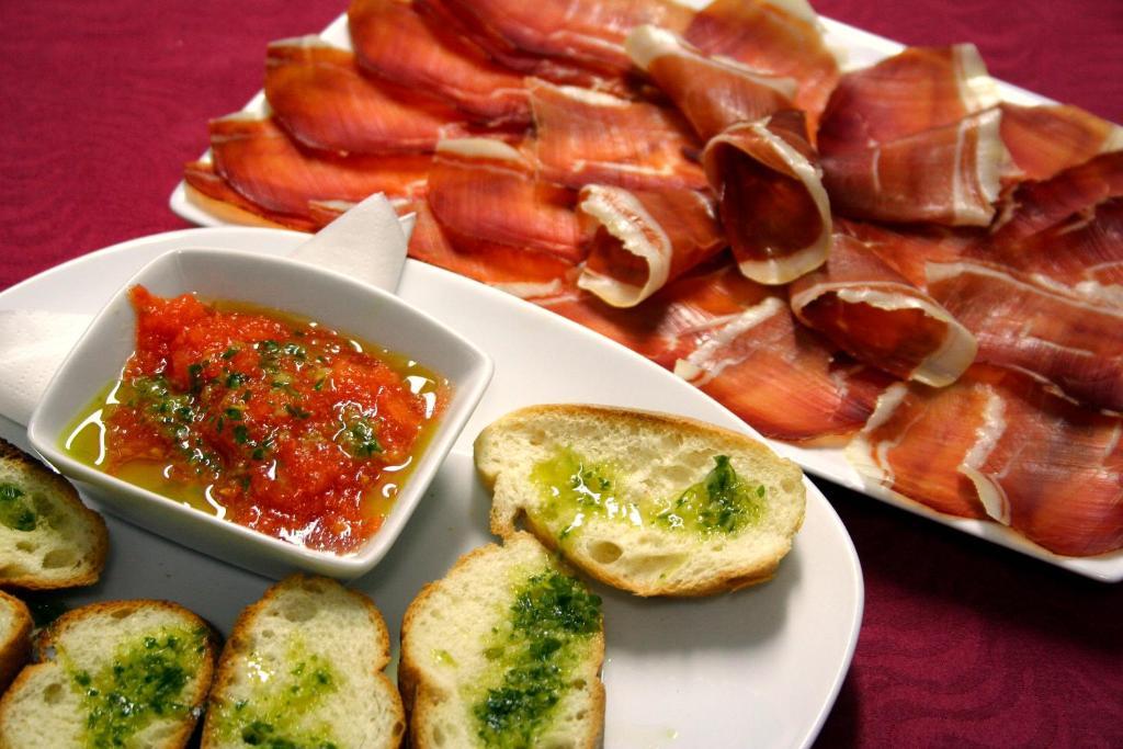 Hostal Alcazaba Teruel Ngoại thất bức ảnh