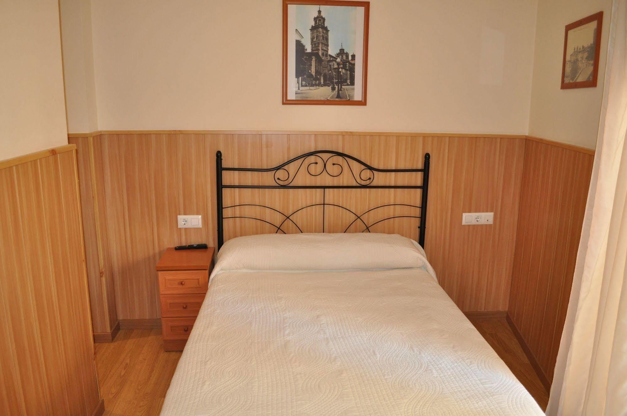 Hostal Alcazaba Teruel Ngoại thất bức ảnh